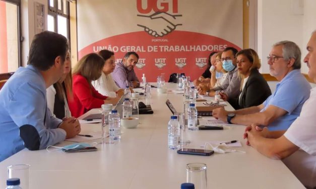 UGT se solidariza en defensa de los empleados bancarios portugueses del Banco Santander Totta (BST)